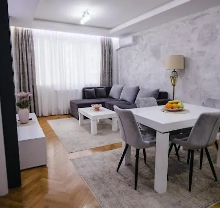 Stan Hacienda شقة